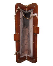 Carica l'immagine nel visualizzatore di Gallery, Borsa a mano Alessia Massimo con chiusura in legno con magneti. Foto dell'interno.