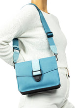 Carica l'immagine nel visualizzatore di Gallery, BORSETTA BOLD BANANA BDV01328 PETROLIO