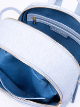 Carica l'immagine nel visualizzatore di Gallery, Zaino celeste Gattinoni Art. 8526 in poliuretano con logo all over e doppia zip dorata" interno