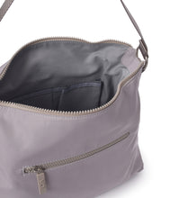 Carica l&#39;immagine nel visualizzatore di Gallery, Borsa a tracolla da donna KCB in poliestere grigio e blu, modello 3463 con tracolla regolabile e tasca frontale – ideale per l&#39;uso quotidiano particolare
